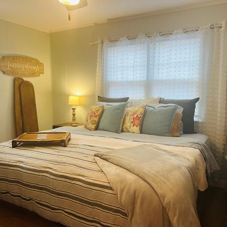 Mountain Lake Retreat - Hot Tub, Lake, Fire Pit, Wineries, Restaurant Harpers Ferry Exteriör bild