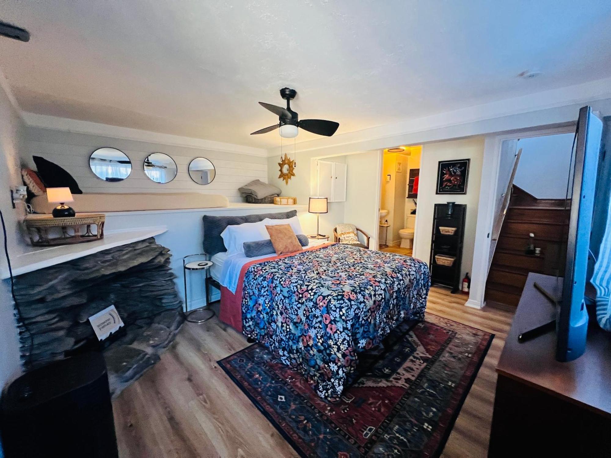 Mountain Lake Retreat - Hot Tub, Lake, Fire Pit, Wineries, Restaurant Harpers Ferry Exteriör bild